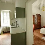 Bilocale Nel Parco Di Erba Διαμέρισμα *