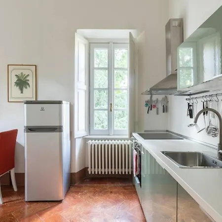 Appartamento Bilocale Nel Parco Di Erba *