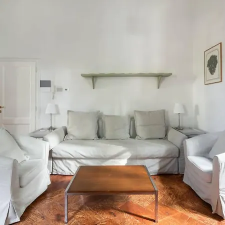 Bilocale Nel Parco Di Erba Apartment