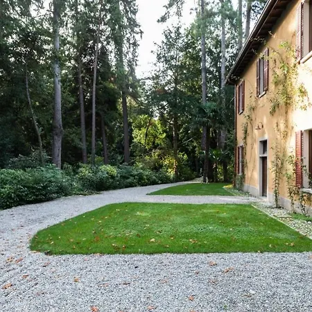 Bilocale Nel Parco Di Erba