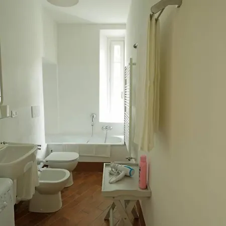 Апартаменты Bilocale Nel Parco Di Erba