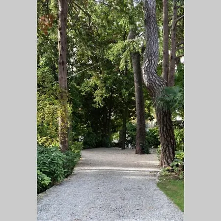 Апартаменты Bilocale Nel Parco Di Erba *