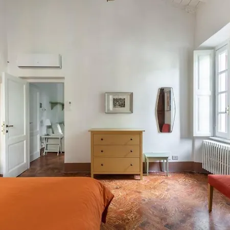 Апартаменты Bilocale Nel Parco Di Erba Черноббио